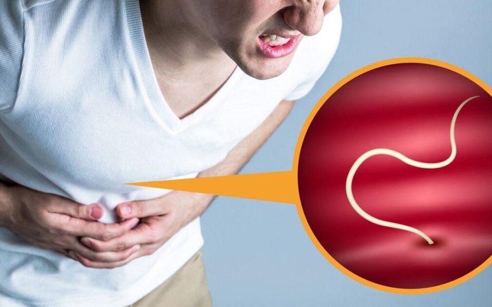 dor abdominal devido a parasitas